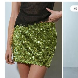 Silence + Noise sequin mini skirt in lime. New with tags. Size large.